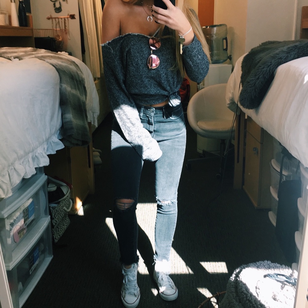 BDG jeans , 26W crop twig high rise